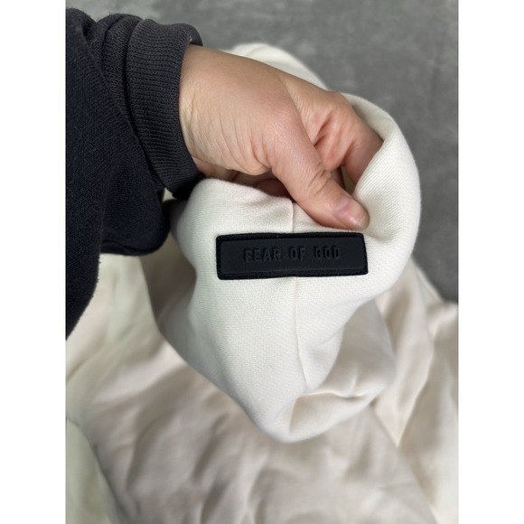 Fear of God Cream Hoodie - Picture 5 of 15